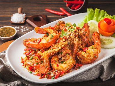 กุ้งผัดพริกเกลือ