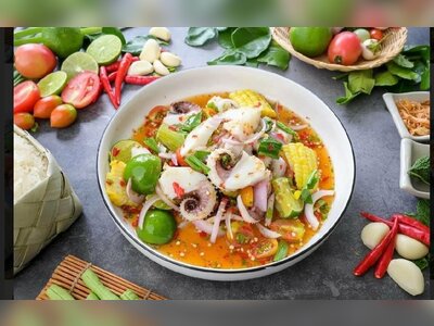 ยำหนวดหมึก(ปลาร้า)