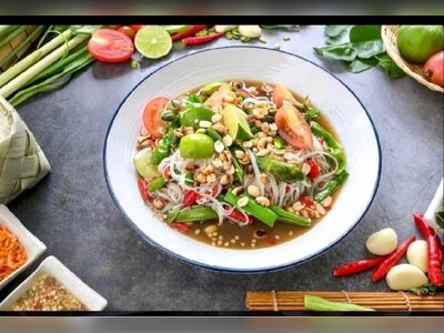 ตำซั่วผัก