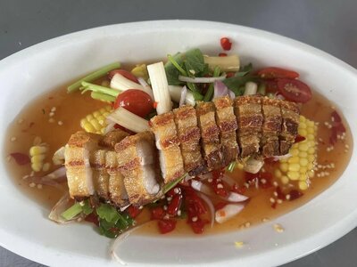 ยำหมูทอด(ปลาร้า)