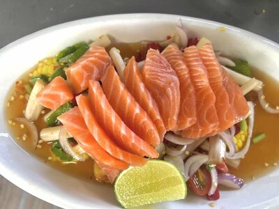 ยำแซลม่อน(ไม่ปลาร้า)