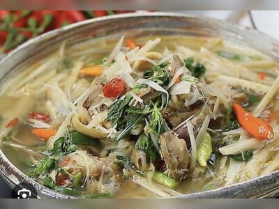 แกงไก่หนอไม้ดอง