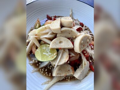 ตำหมูยอ