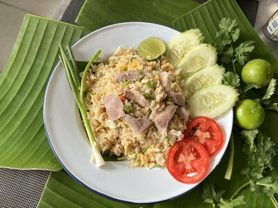 ข้าวผัดหมู